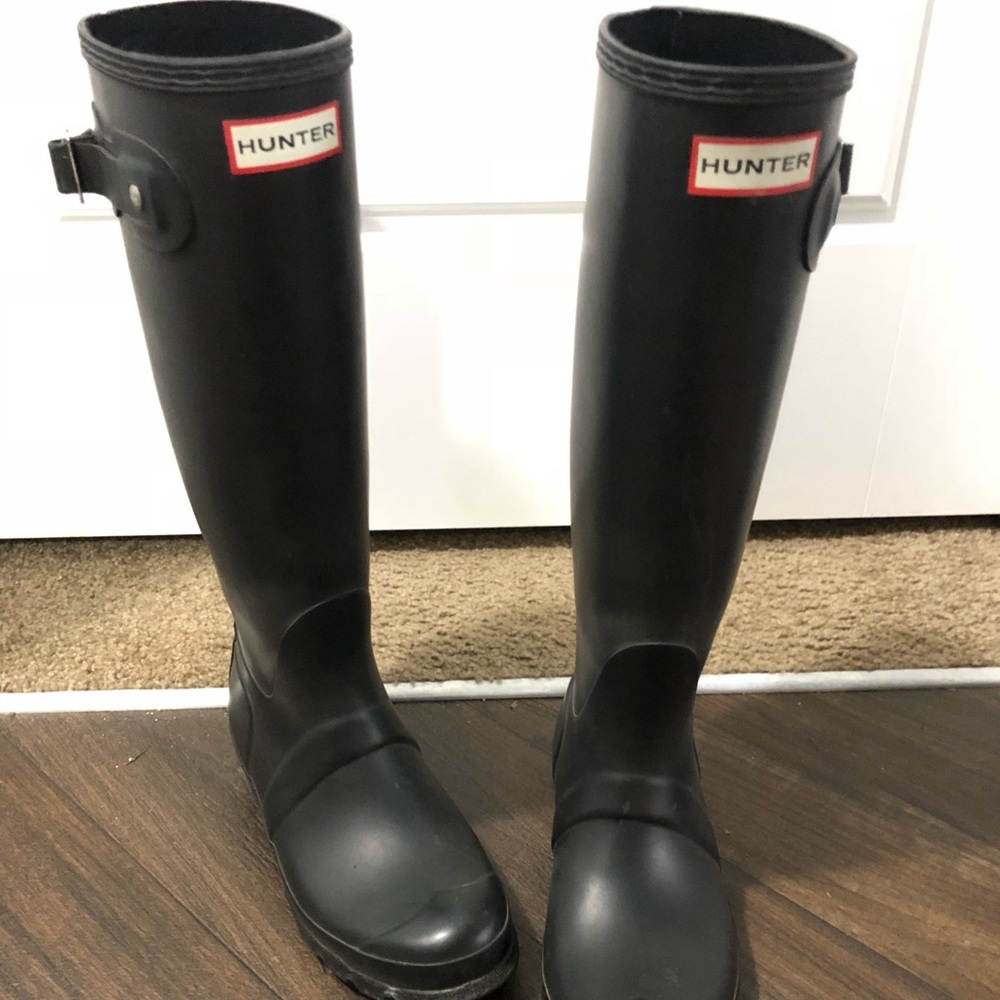 Tall hunter boots